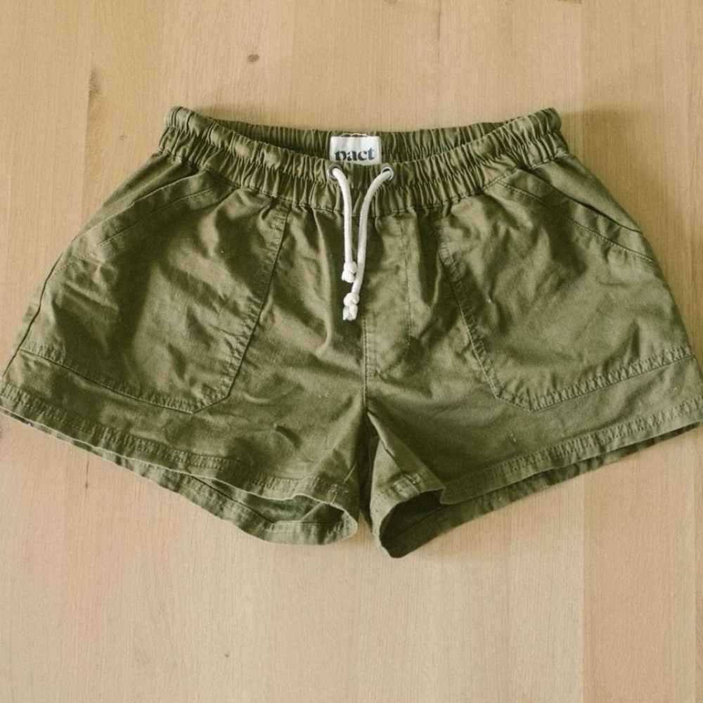 Organic cotton drawstring shorts